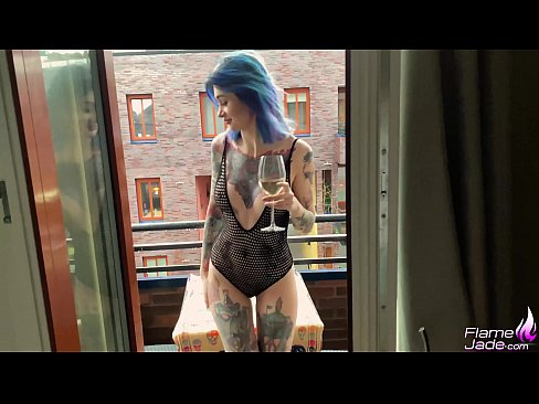❤️ Sjajna djevojka sisa gutljajem i strastveno jebe pod otvorenim nebom Porno vk na bs.extratorrents.top ❌❤